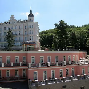 zkontrolujte dostupnost