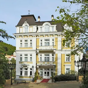 zkontrolujte dostupnost